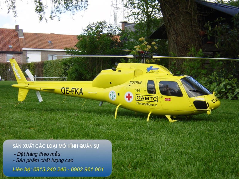 Một sản phẩm máy bay trực thăng cổ điển được sơn màu vàng đẹp mắt