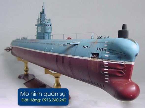 Mô hình tàu ngầm được chế tác với các chi tiết rất tinh xảo