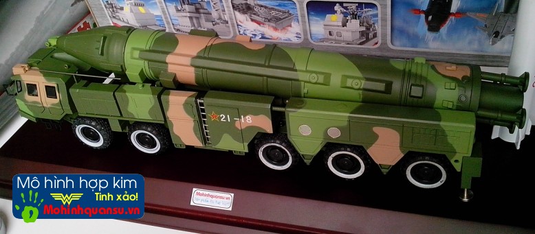 Mô hình tên lửa DF tại Việt Nam