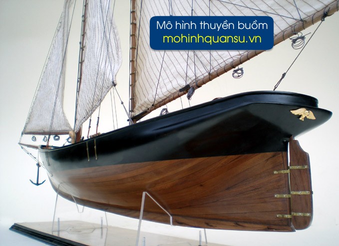 Mô hình thuyền buồm Chất liệu gỗ, nhựa vải